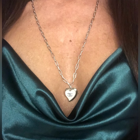 Chanel Auth. “Heart” Charm Silver w White, onto SS Link Necklace (New!) - Picture 3 of 7